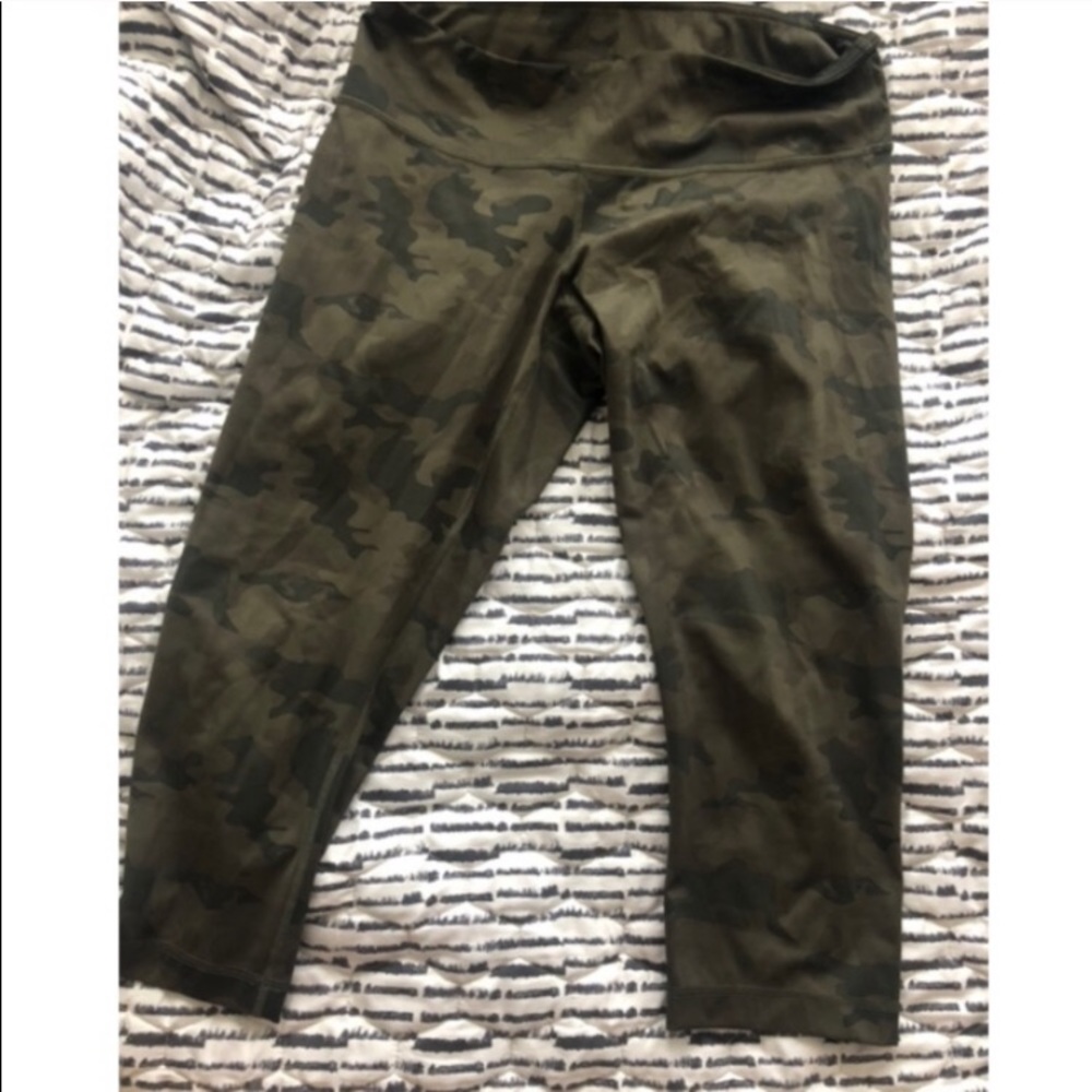 lululemon green camo wunder unders